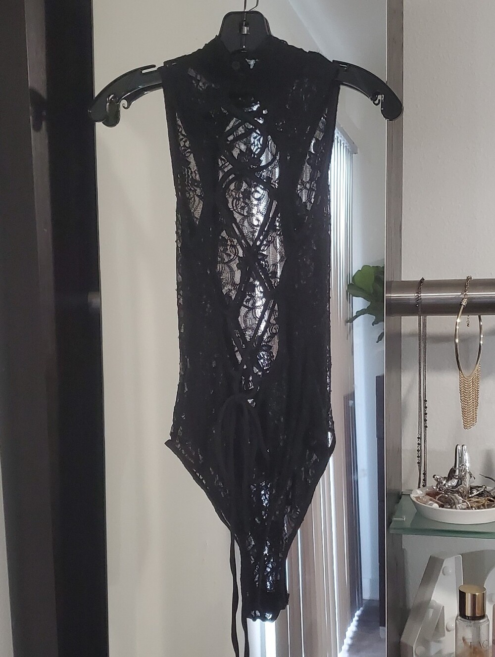 💕 Riley And James 💕 Black Lace Bodysuit With Tie Back Size M